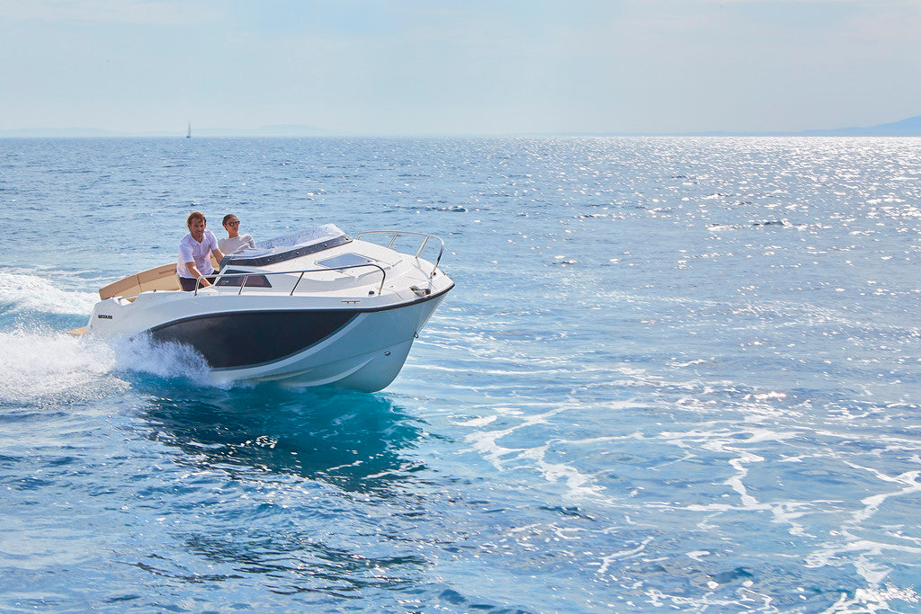 Quicksilver Activ 555 Cabin