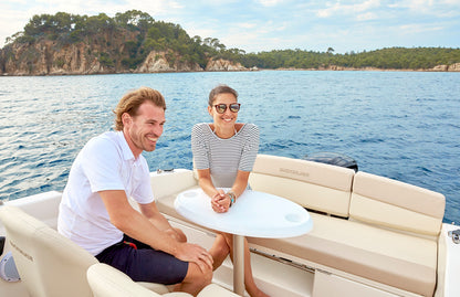 Quicksilver Activ 555 Cabin