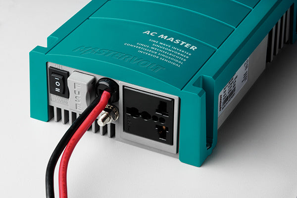Mastervolt AC Master omvormer 12/500 230V (IEC outlet) (replaces 28010500) (28010502)